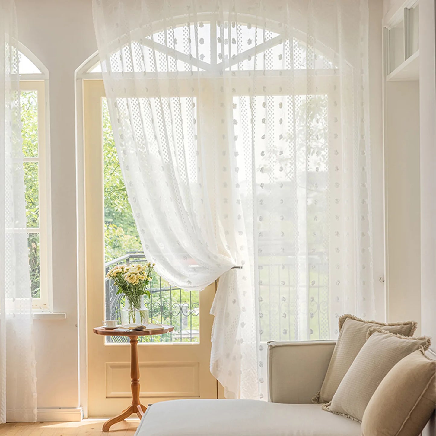 Transparente Pompon-Gardine – Boho-Stil mit Stangentasche, Weiß
