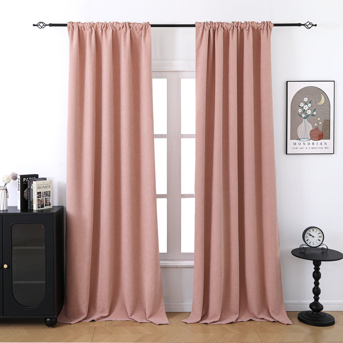 Custom-made velvet blackout curtains · Nero