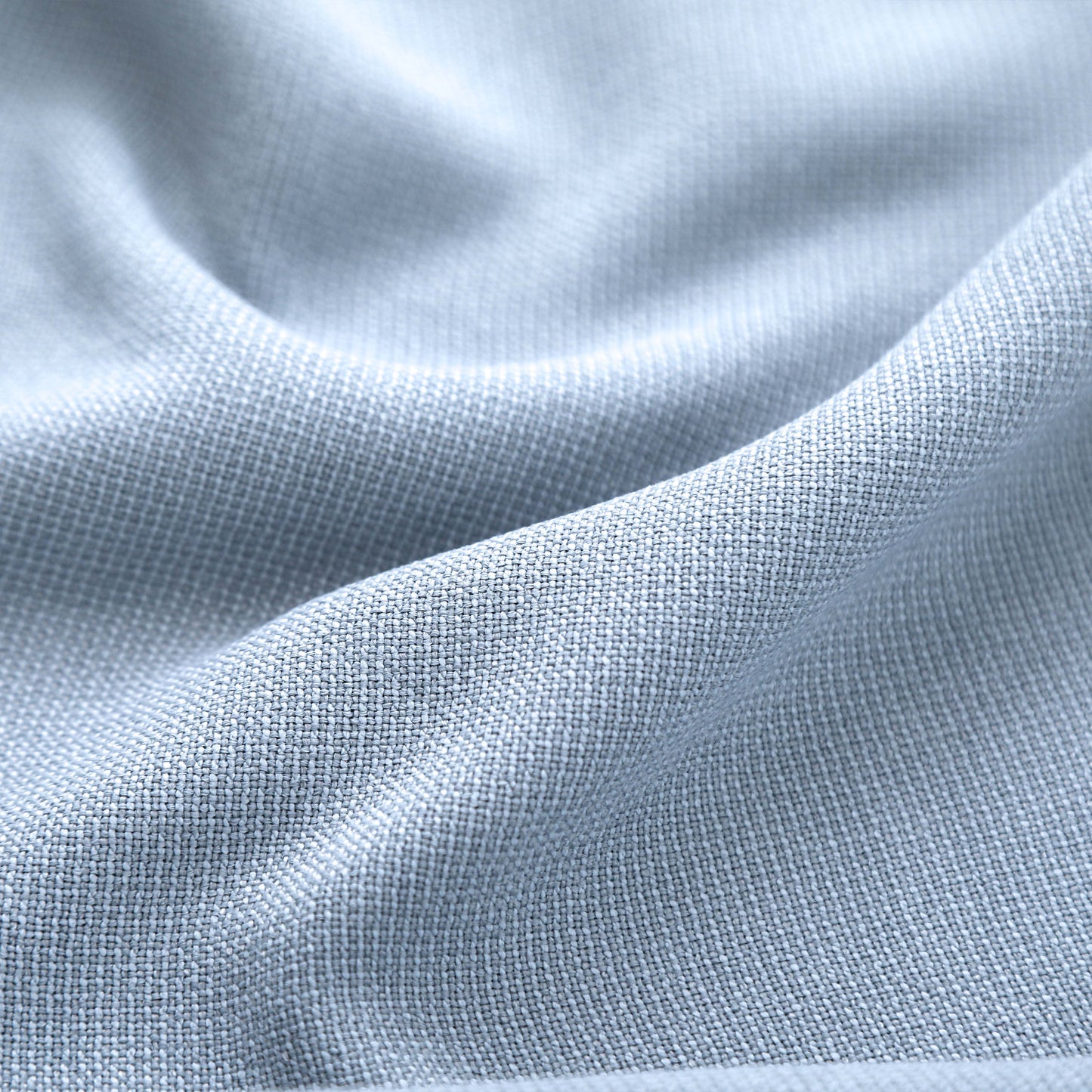Light-reflecting curtains · Luma