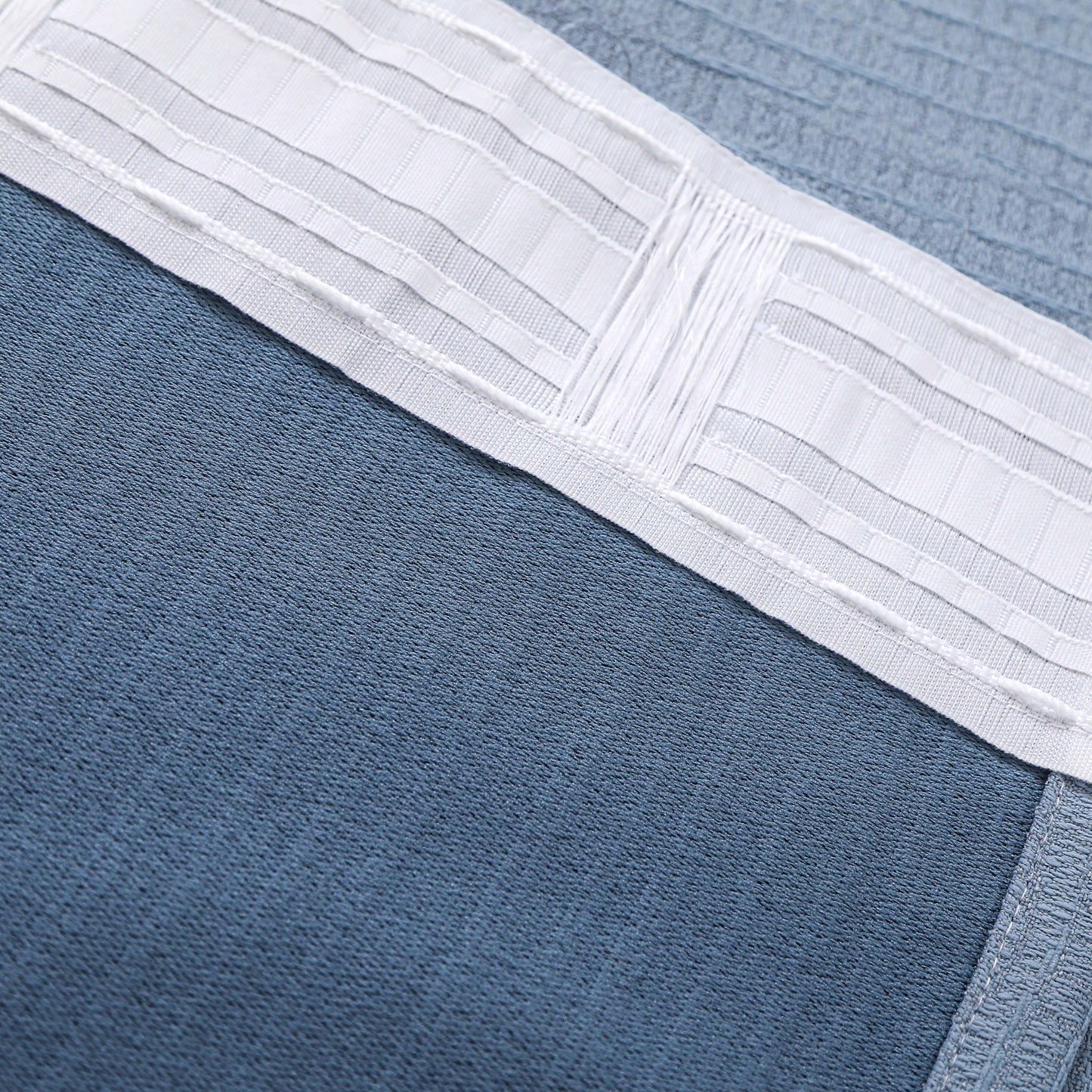 Minimalist custom-made curtains · Linz