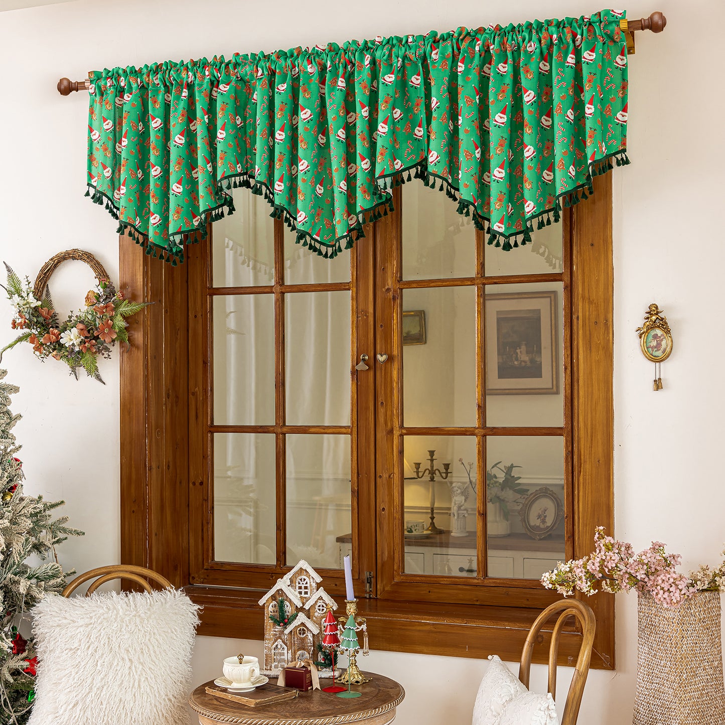 Christmas curtain with tassels – short decorative curtain in red or green, 150 × 60 cm
