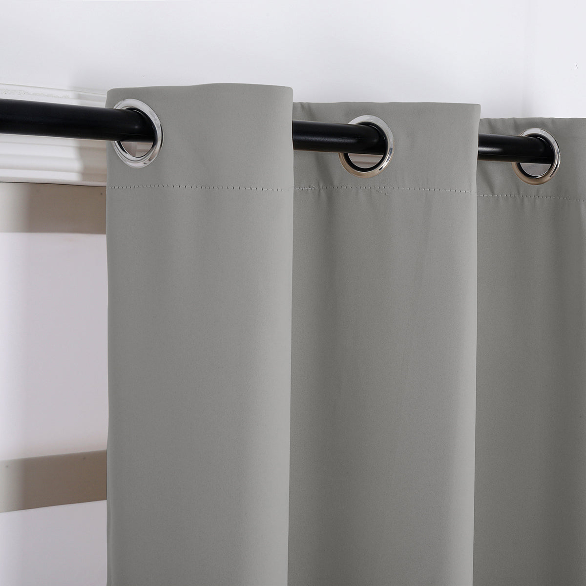 Outdoor Vorhang – 100 % Blackout, Wasserdicht, mit Ösen, 132 cm Breite