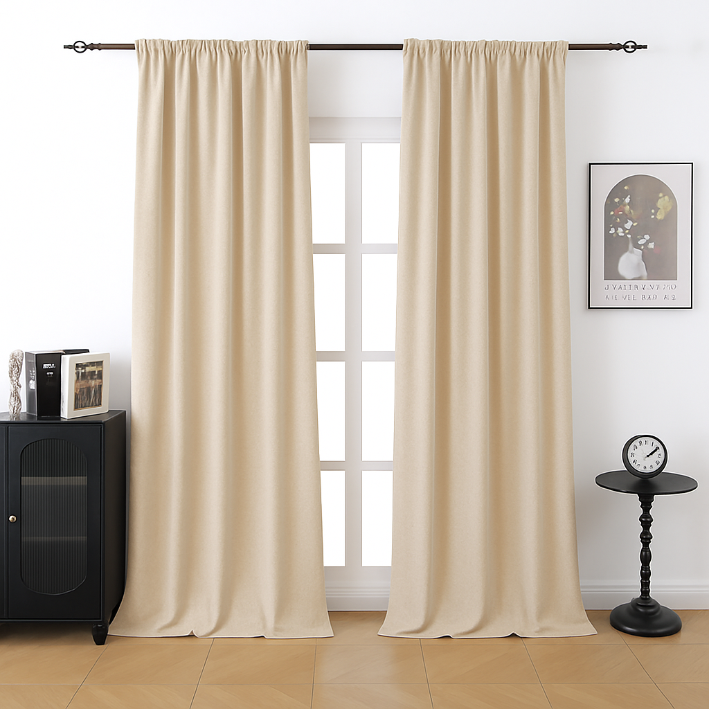 Custom-made velvet blackout curtains · Nero