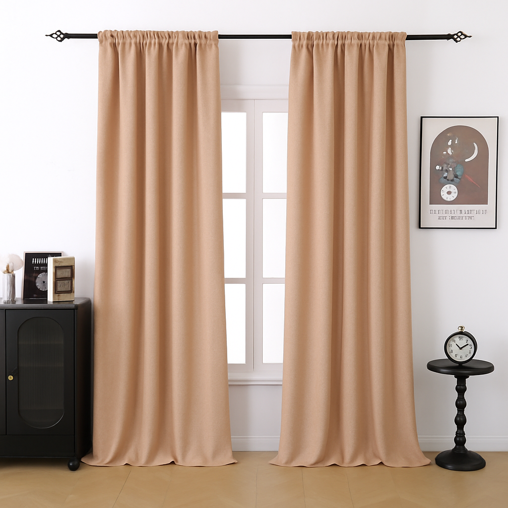 Custom-made velvet blackout curtains · Nero
