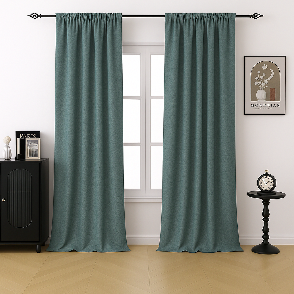 Custom-made velvet blackout curtains · Nero