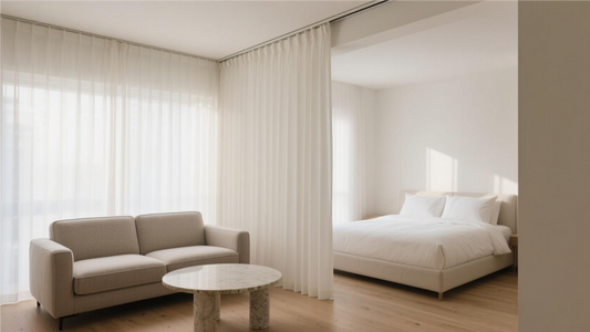 Türvorhänge als Raumteiler: Praktisch und stilvoll zugleich