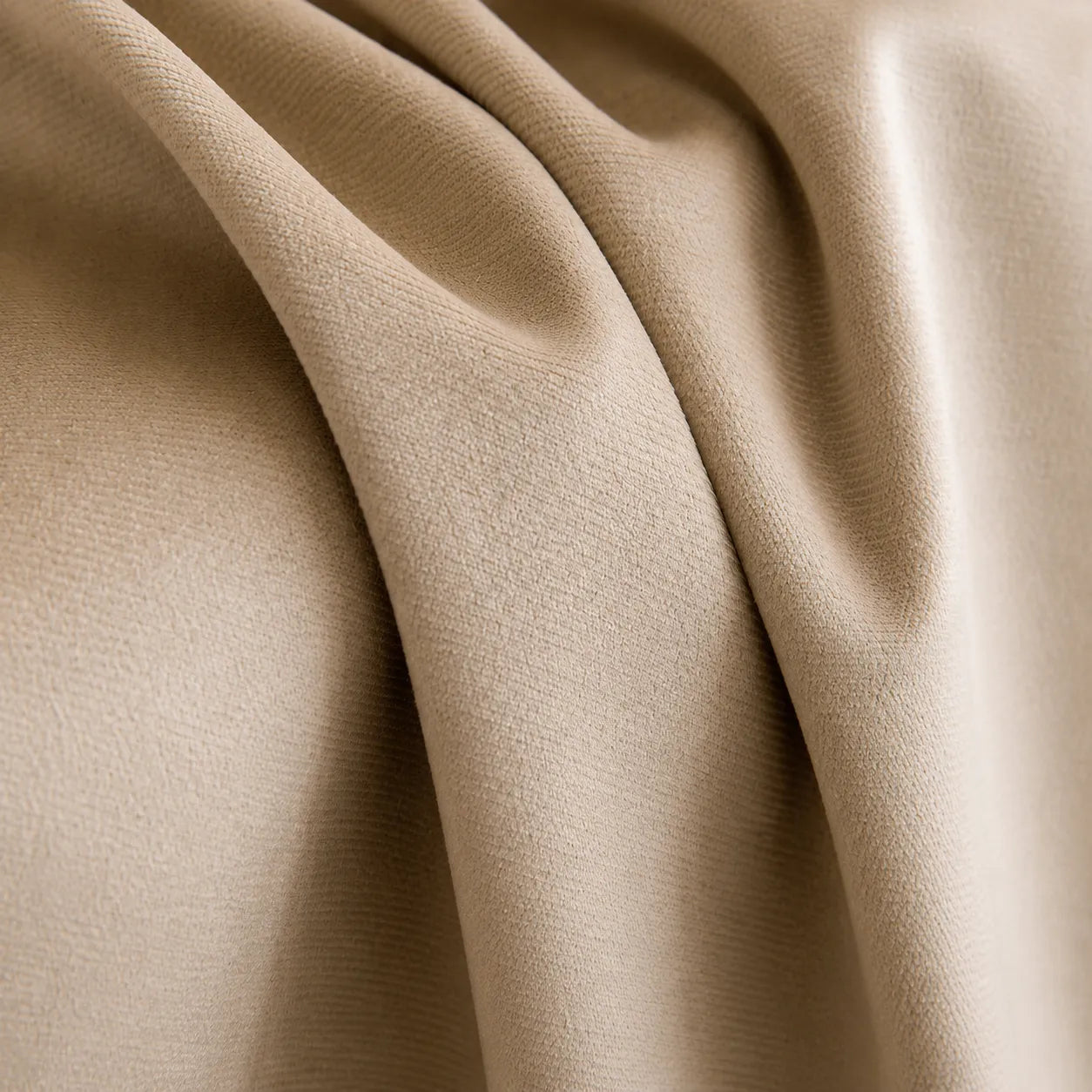 Custom-made velvet curtain · Milano