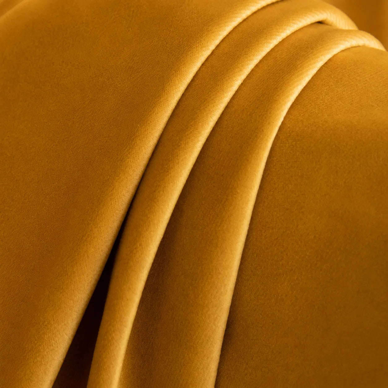 Custom-made velvet curtain · Milano