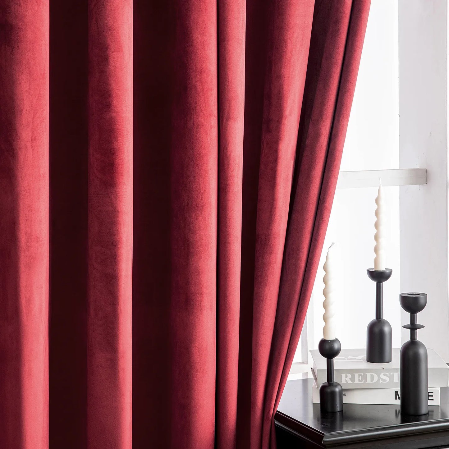 Custom-made velvet curtain · Milano