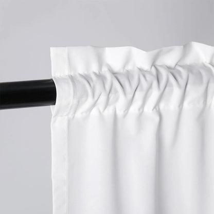 Lightweight, custom-made outdoor privacy curtain · Lioren