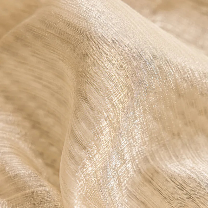 Voilage transparent à la structure fine et au jeu de lumière subtil – Avelin