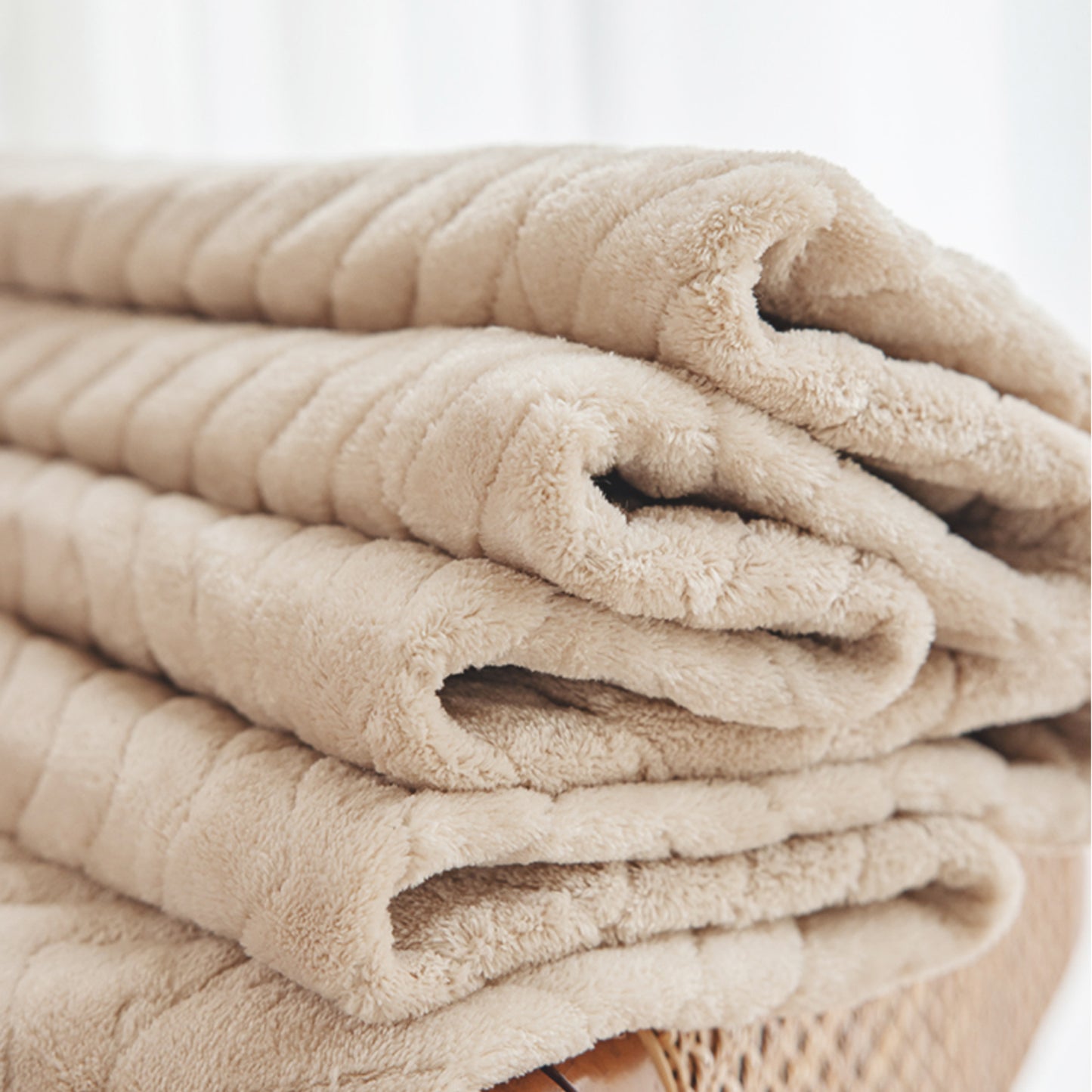 Rideau matelassé épais en peluche courte 100 % occultant et isolant thermique 1 panneau