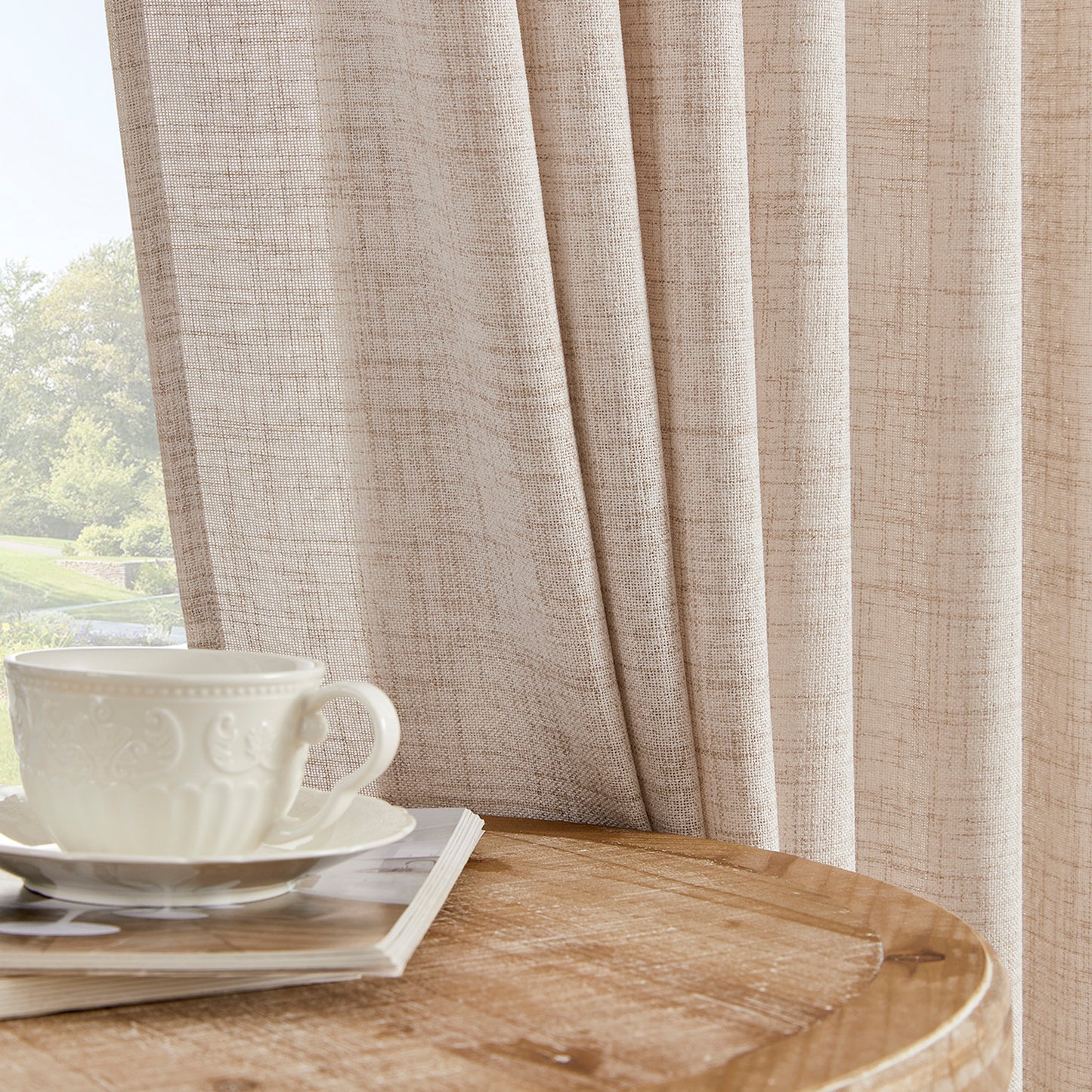 Set of 2 linen-look curtains with rod pocket and back tab in natural