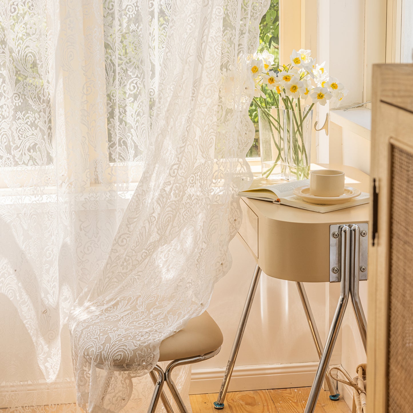 Beaded gauze netting
