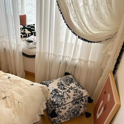 Rideau en voile transparent sur mesure à motif floral et bord volanté – Elowen