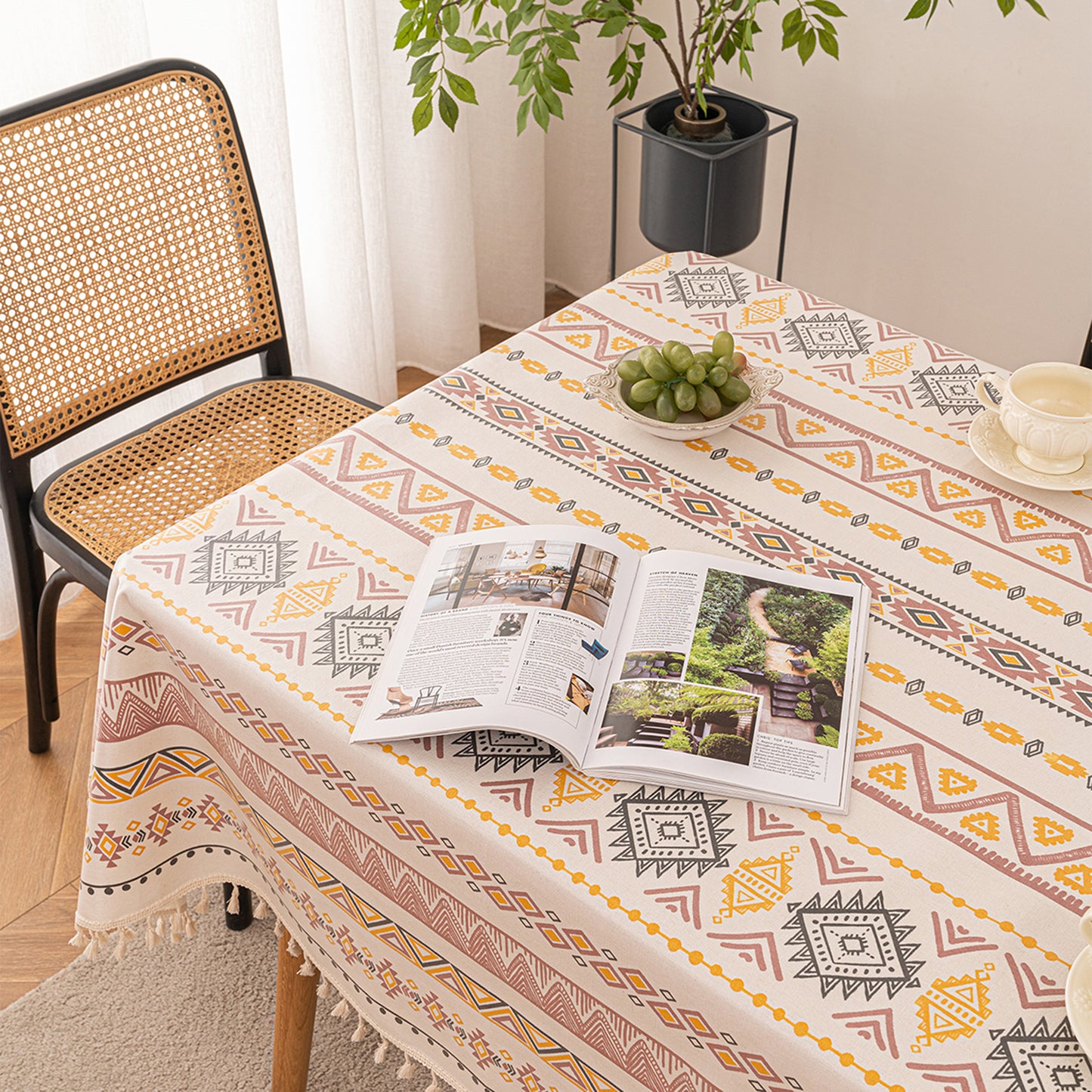 Boho tablecloth with tassels, waterproof, cotton linen, geometric pattern