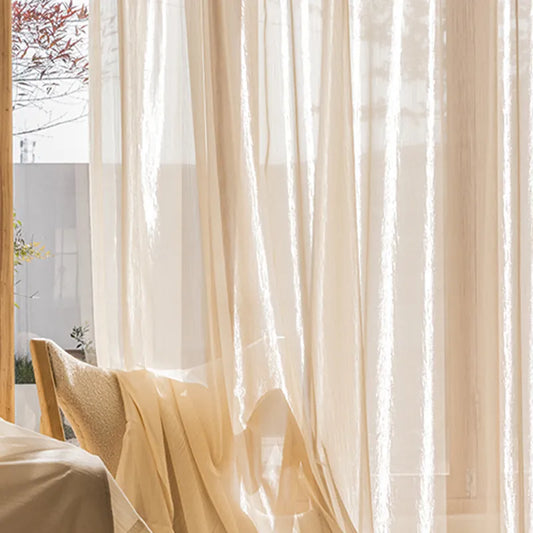 Voilage transparent à la structure fine et au jeu de lumière subtil – Avelin