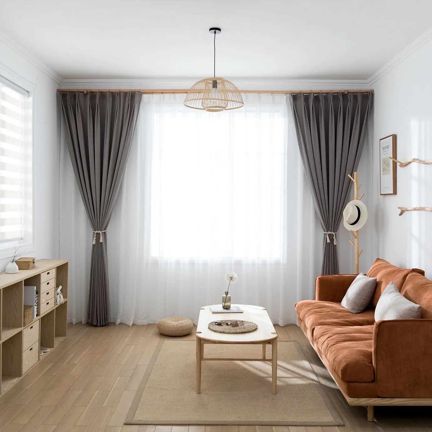 Schlichte Gardinen nach Maß · Norvyn