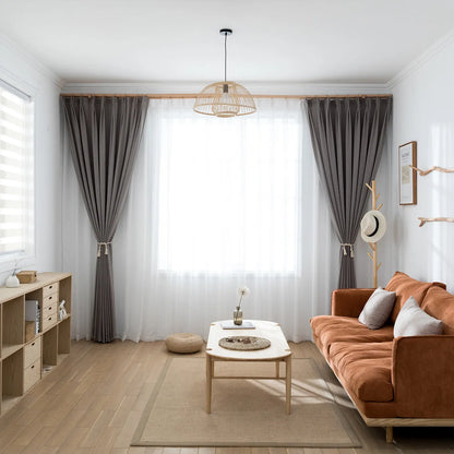 Schlichte Gardinen nach Maß · Norvyn