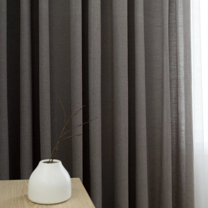 Schlichte Gardinen nach Maß · Norvyn