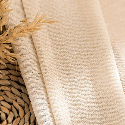 Schlichte Gardinen nach Maß · Norvyn