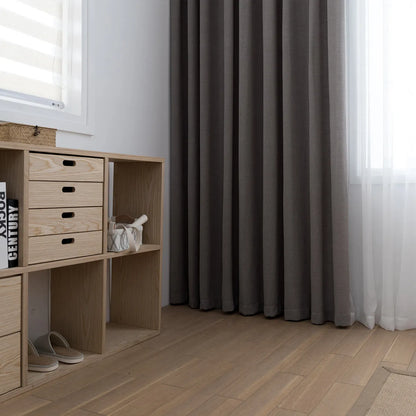 Schlichte Gardinen nach Maß · Norvyn