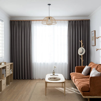 Schlichte Gardinen nach Maß · Norvyn