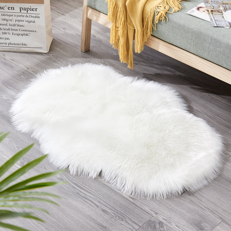 Fluffy faux fur rug, shaggy long pile rug, 60x90 cm