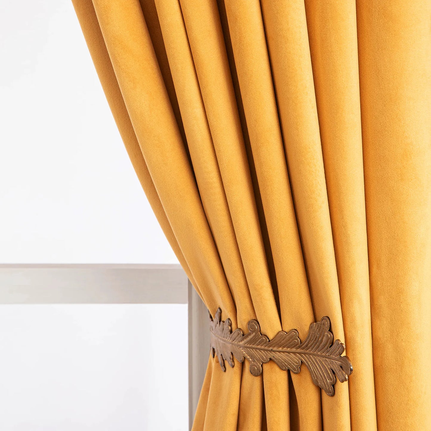 Custom-made velvet curtain · Milano