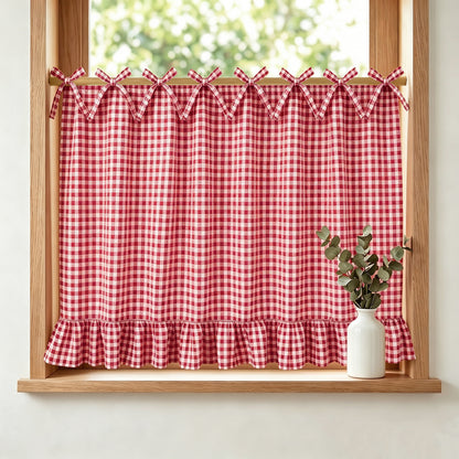 Rideau court à carreaux avec nouettes style maison de campagne