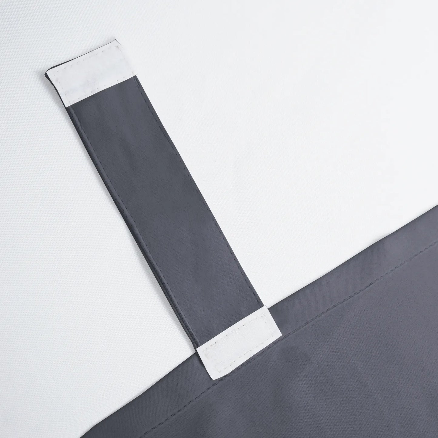 Verdunkelnder Outdoor Thermovorhang nach Maß · Veltrano