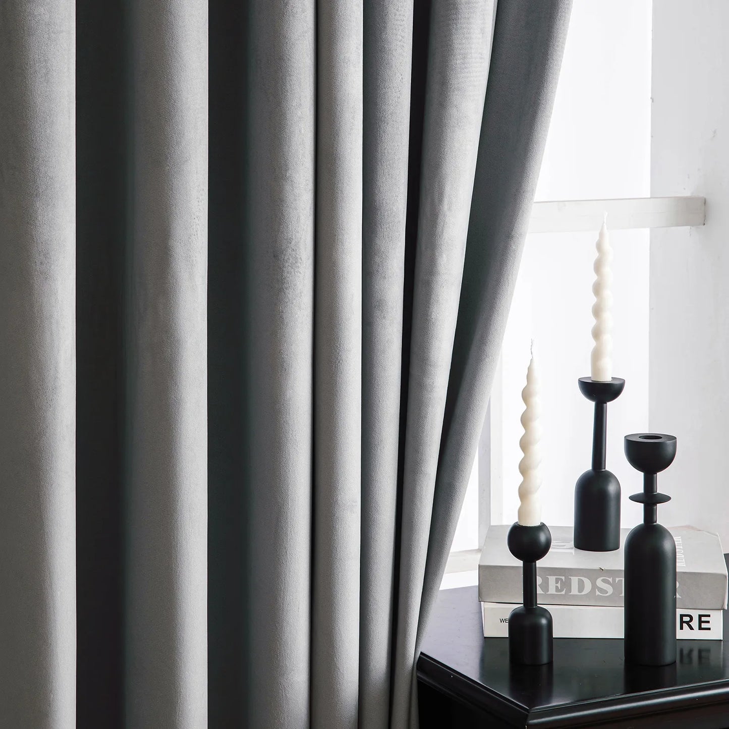 Custom-made velvet curtain · Milano