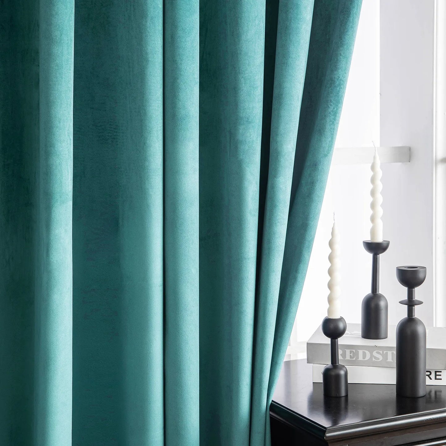 Custom-made velvet curtain · Milano