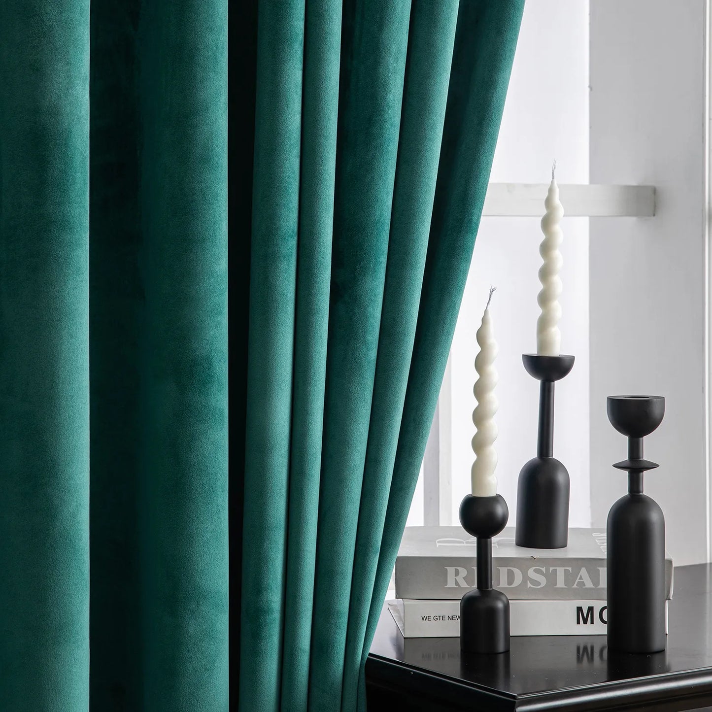 Custom-made velvet curtain · Milano