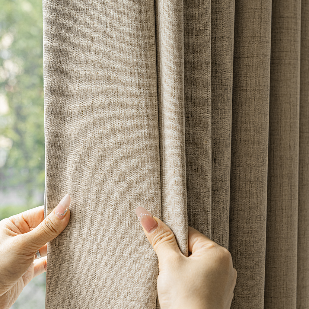 Custom-made blackout curtains · Lumora 