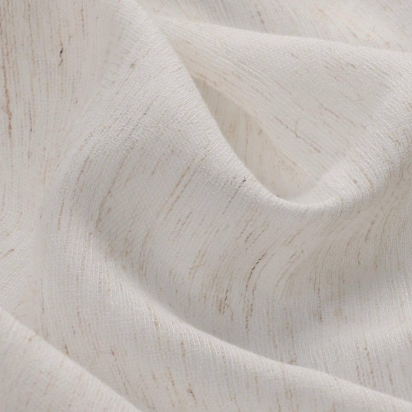 Fine custom-made curtains · Alven