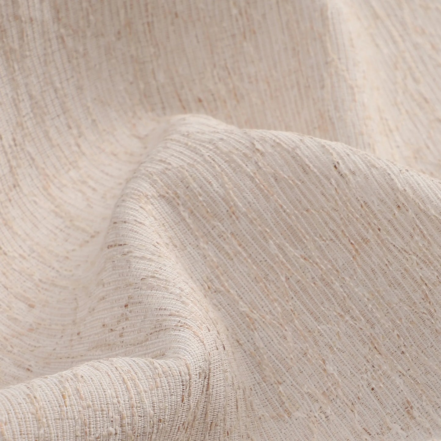 Custom-made structured curtain · Aurevia