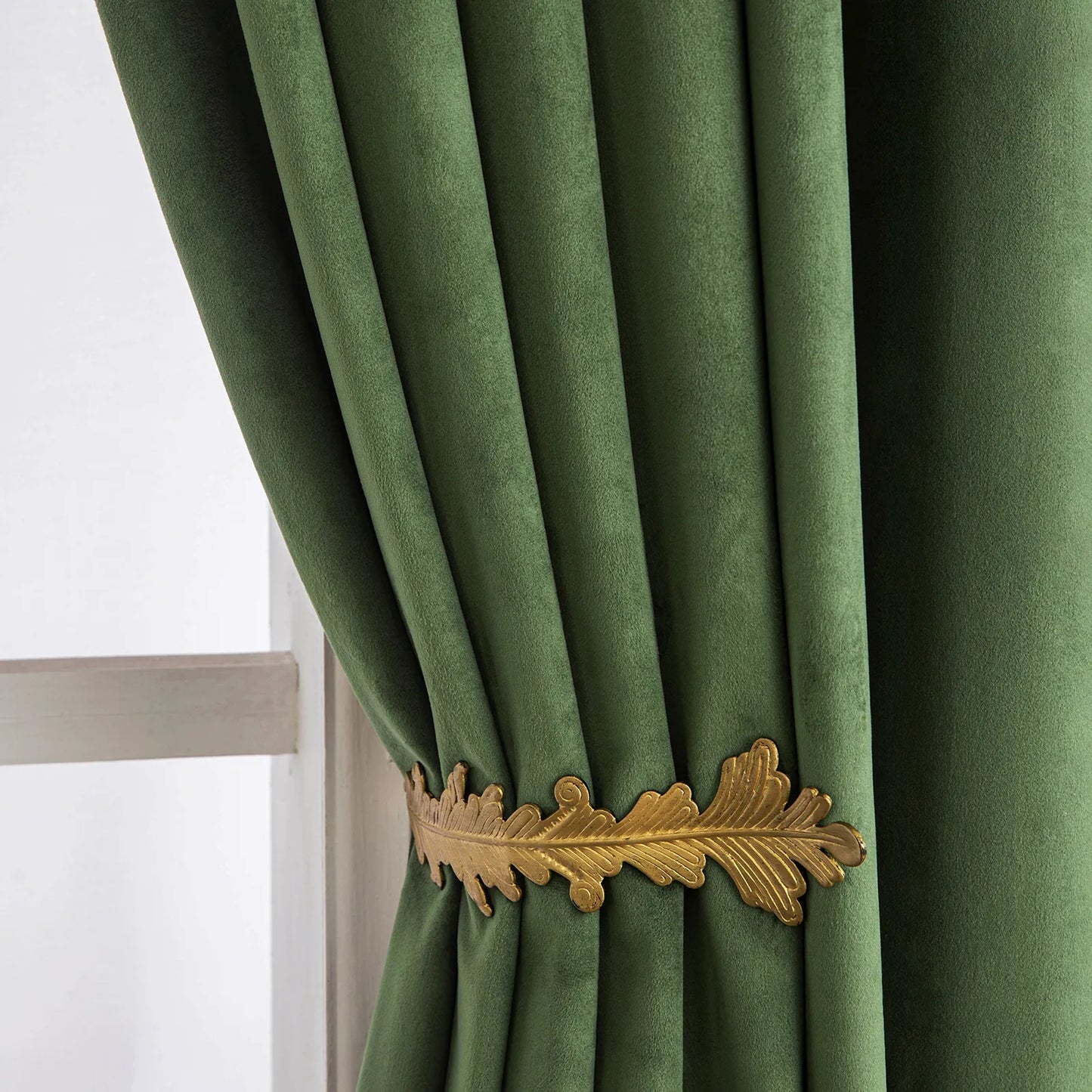 Custom-made velvet curtain · Milano
