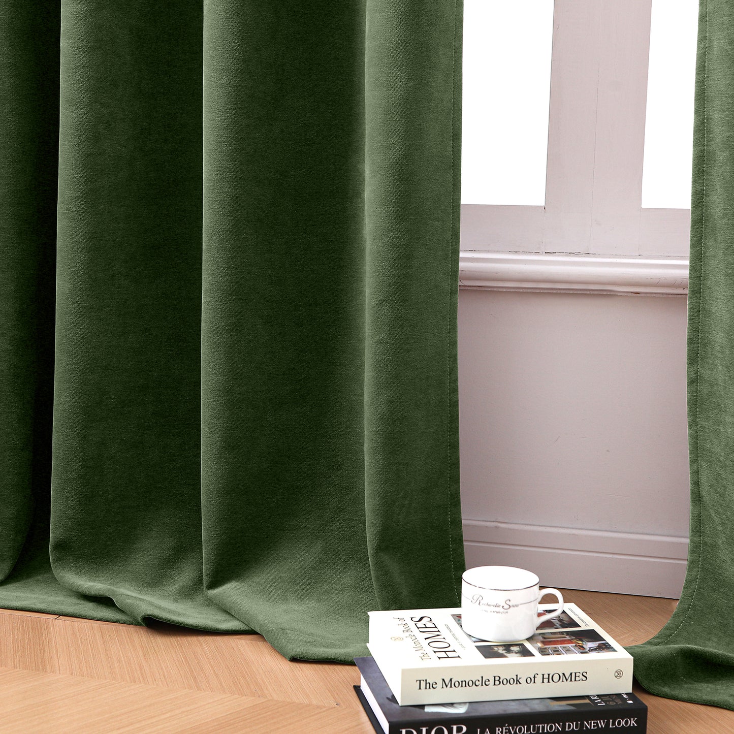 2 Blackout Curtains Chenille 510 GSM Thermal Curtain Light-blocking with Multifunction Tape