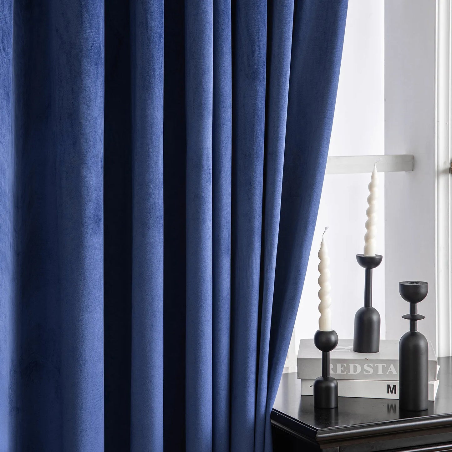 Custom-made velvet curtain · Milano