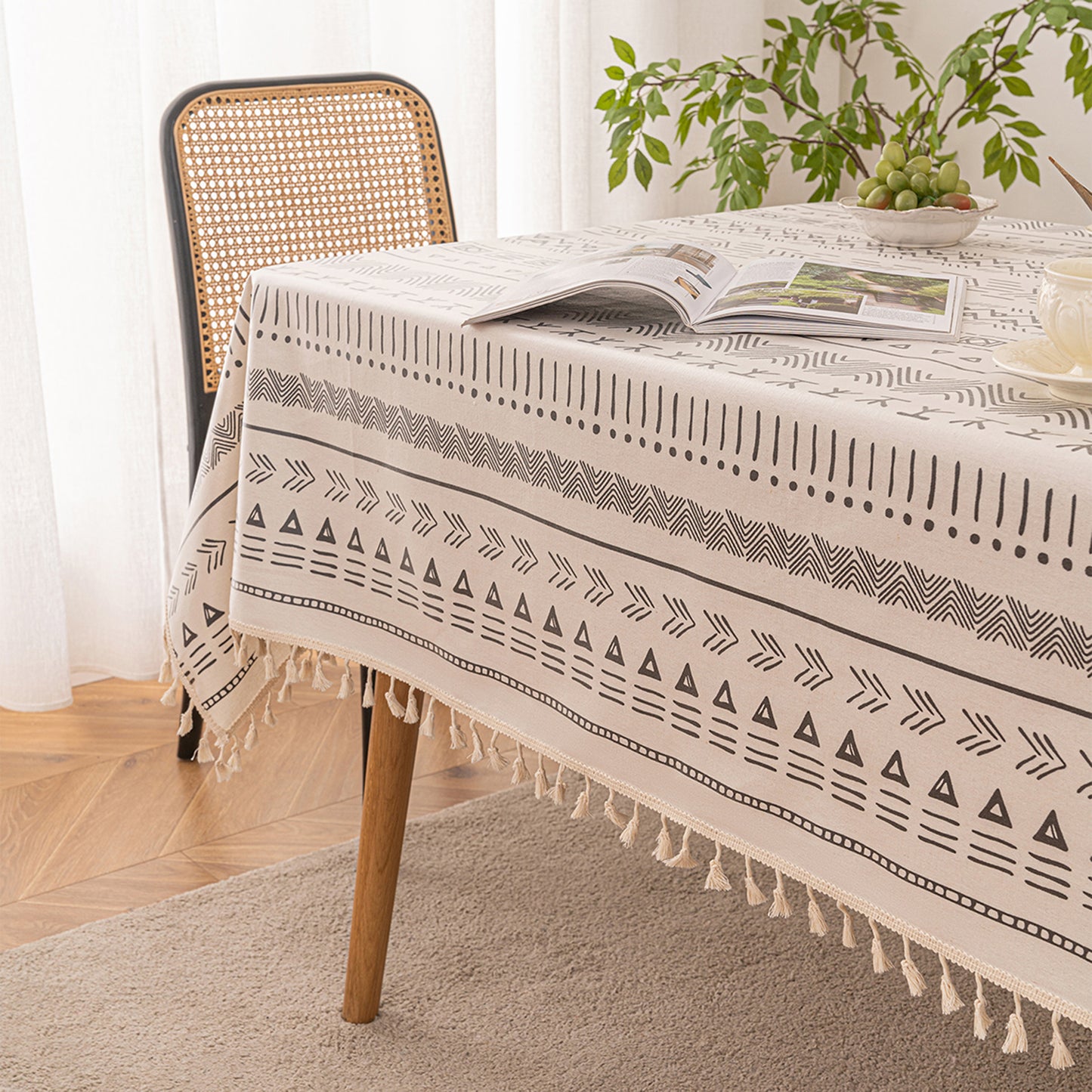 Boho tablecloth with tassels, waterproof, cotton linen, geometric pattern