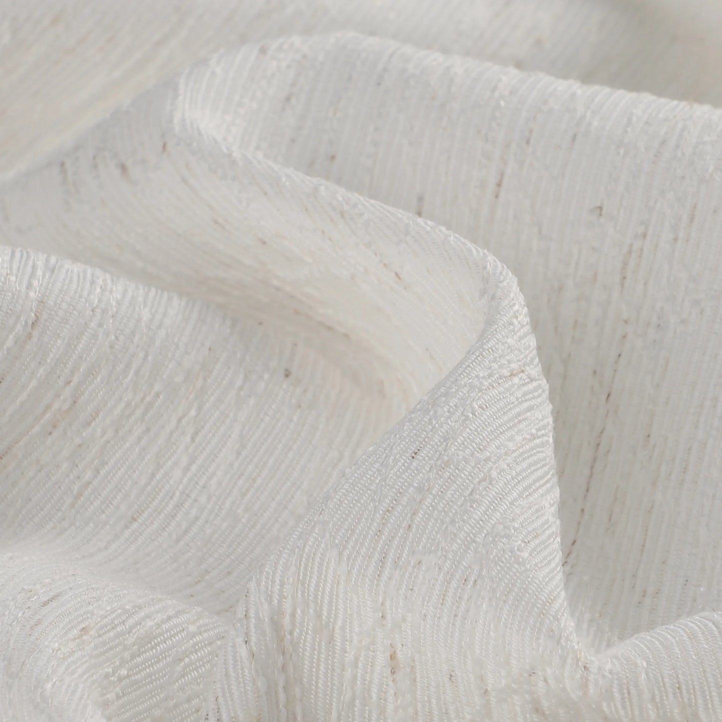 Custom-made structured curtain · Aurevia