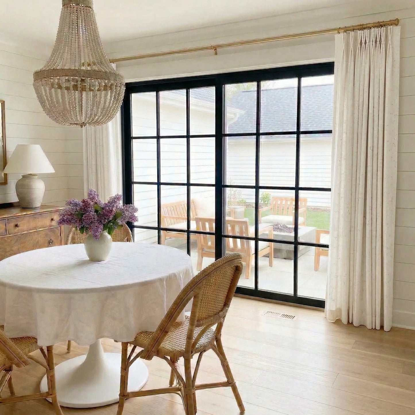 Custom-made structured curtain · Aurevia