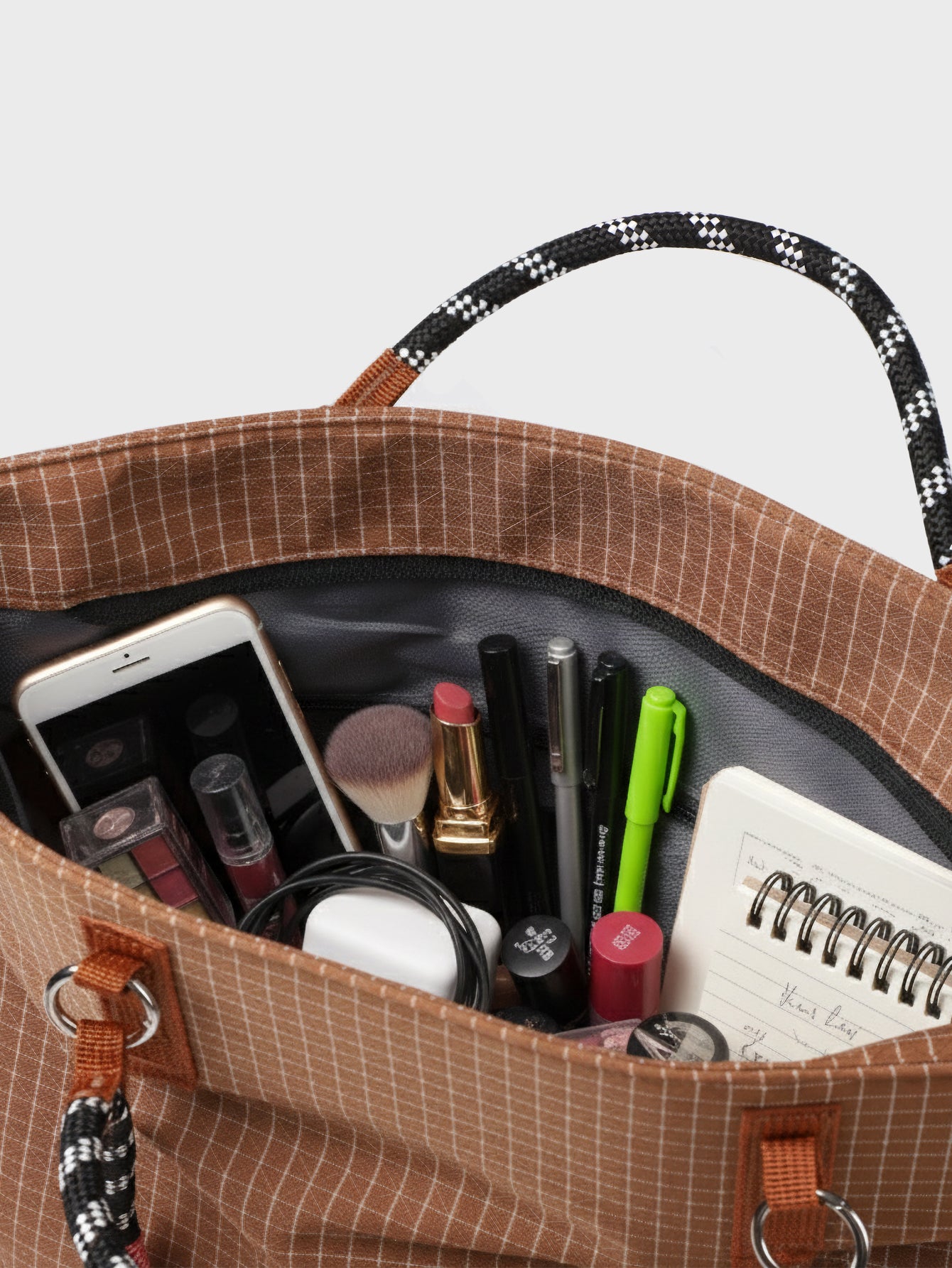 BTTO Vintage Grid Tote Bag – Brown Check Pattern Shoulder Bag with Braided Handle