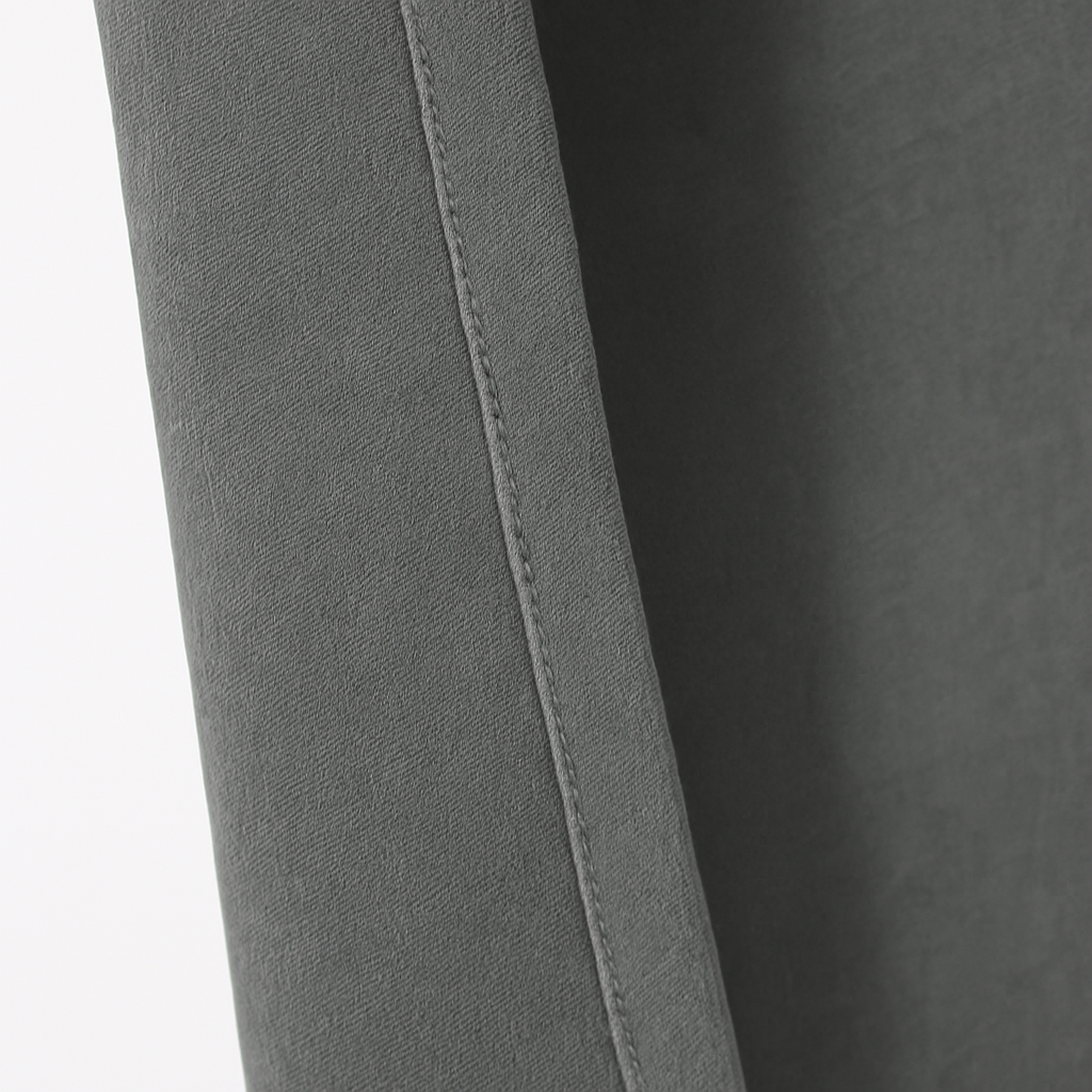 Practical made-to-measure thermal curtains · Scala