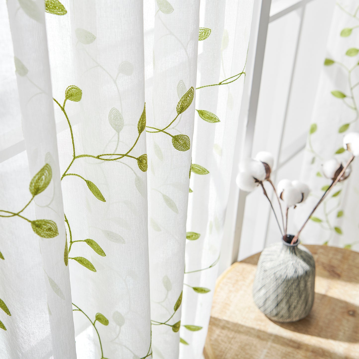 Made-to-measure transparent voile curtain with botanical leaf embroidery – Vinea