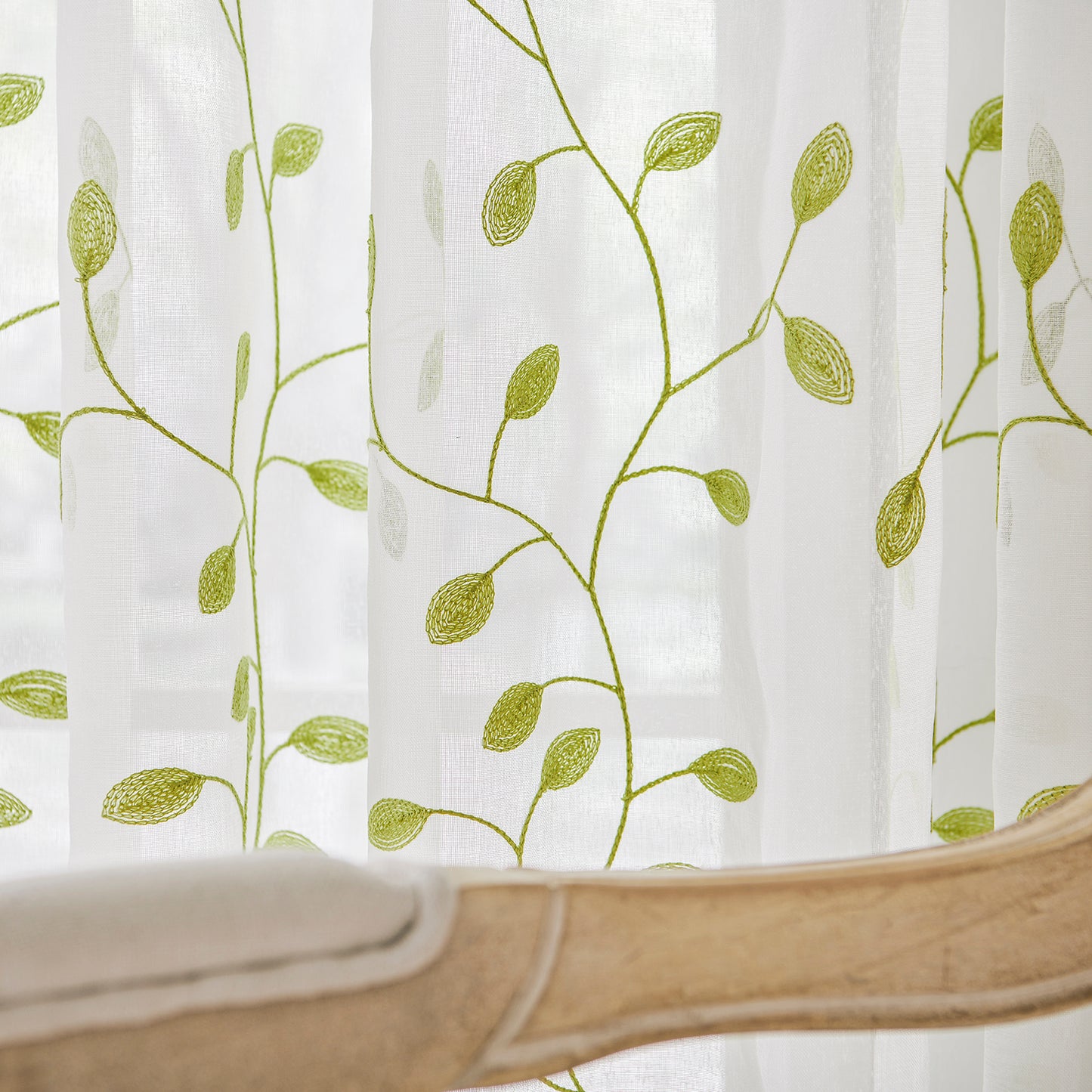 Made-to-measure transparent voile curtain with botanical leaf embroidery – Vinea