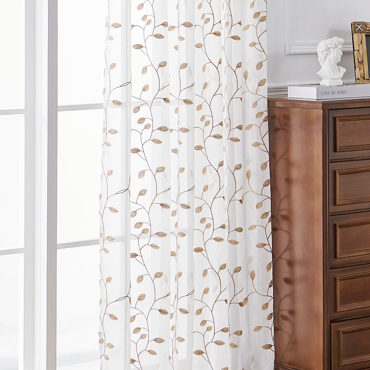 Made-to-measure transparent voile curtain with botanical leaf embroidery – Vinea