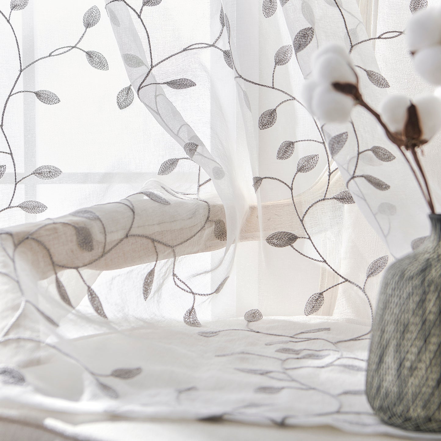 Made-to-measure transparent voile curtain with botanical leaf embroidery – Vinea