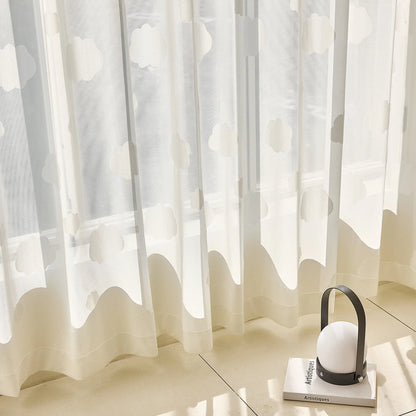 Playful custom-made curtains · Cloudia